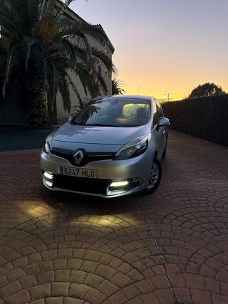 Renault Scenic 2012
