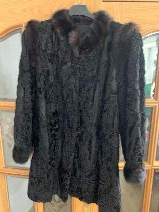 Abrigo de piel negro mujer