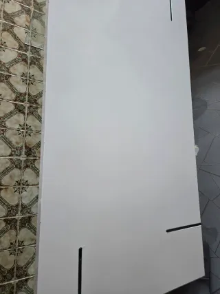 Mesa de comedor blanca