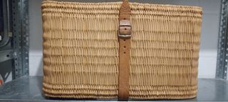 Alforja de mimbre para bicicleta