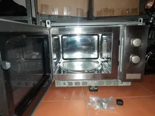 Microondas integrable Bosch Acero Inox HMT72G650