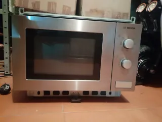 Microondas integrable Bosch Acero Inox HMT72G650