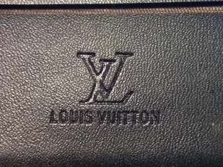 Cartera Louis Vuitton Negra