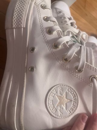 Converse Blancas y Doradas Talla 38