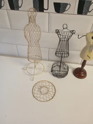 Bustos joyero para collares y bisutería