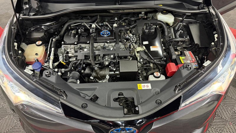 Toyota C-HR 2017, foto 16