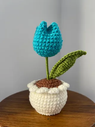 FLORES TEJIDAS A CROCHET