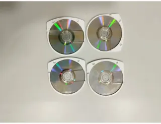 Consola PSP + 4 Juegos UMD + tarjeta memoria