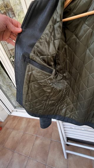 Cazadora de cuero tipo aviador