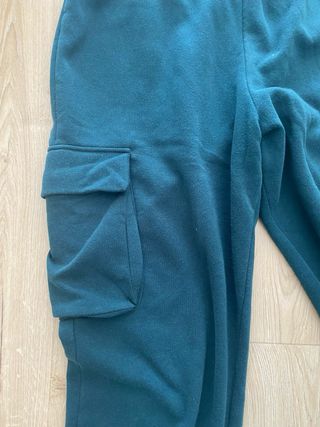 Pantalón jogger cargo verde talla M