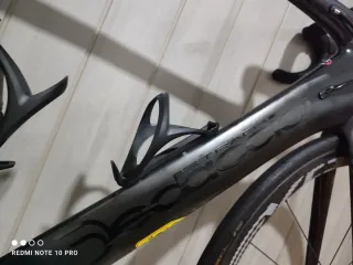 Bicicleta carretera Full carbono como nueva