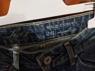 Pantalón vaquero Levi's azul talla 26. Bold Curve.