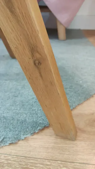 Silla nórdica blanca y madera tapizado Vintage