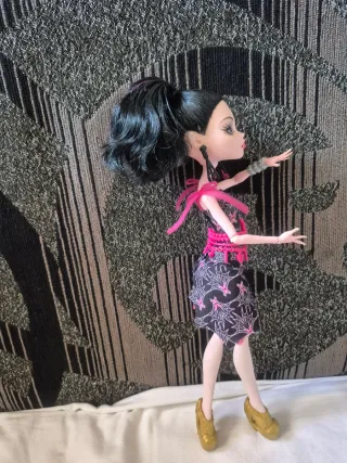 Monster High Draculaura Boneco