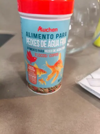 Set di 2 vasche per pesci, una da viaggio + accessori