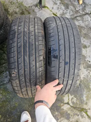 Neumáticos 205/60/16