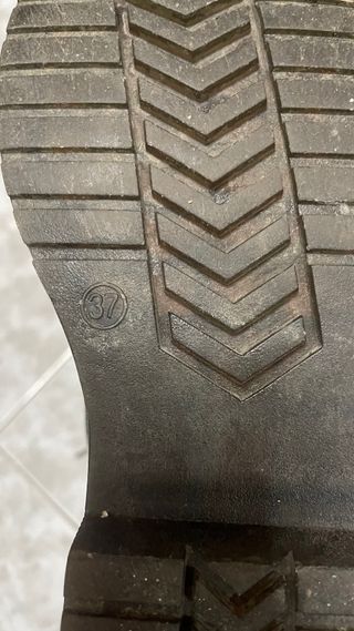 Botines Refresh Negros Cordones Talla 37