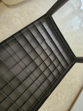 MESA DE TERRAZA MARRON CHOCOLATE.