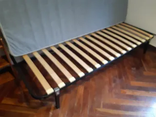Cama individual metálica y somier