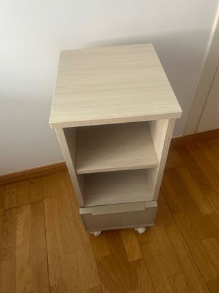 Estantería auxiliar con ruedas
