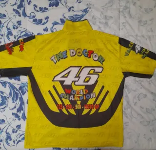 3 Camisetas. AC/DC-GUITARRA y  VALENTINO ROSSI