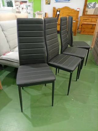 Juego de 4 sillas modernas