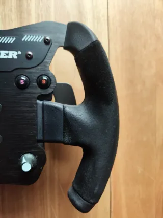 Volante Thrustmaster Open Wheel