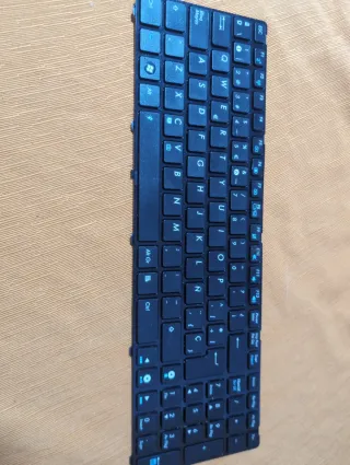 Portátil ASUS K53E Despiece