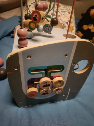 Juguete de madera laberinto de cuentas