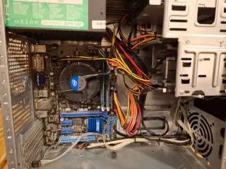 PC i7 16GB RAM LG Negro