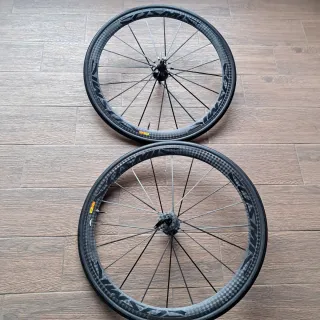 Ruedas Mavic Carbono Carretera de 40 mm.