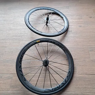 Ruedas Mavic Carbono Carretera de 40 mm.
