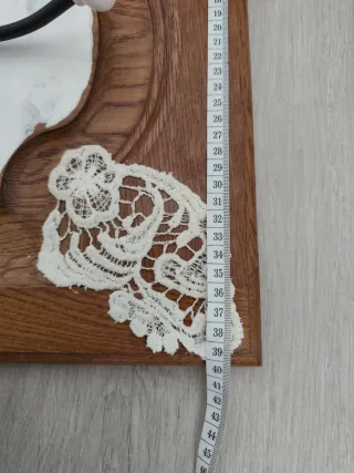 Perchero madera restaurado con encaje