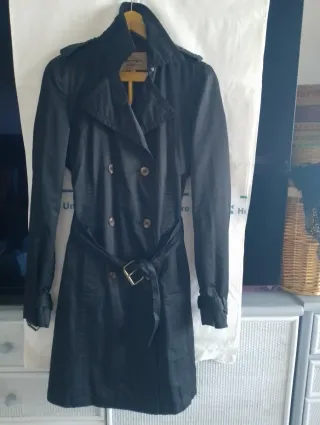 Gabardina mujer negra con cinturón