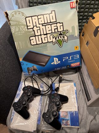 PS3 500GB + 2 Mandos + LAST OF US SIN DESPRECINTAR