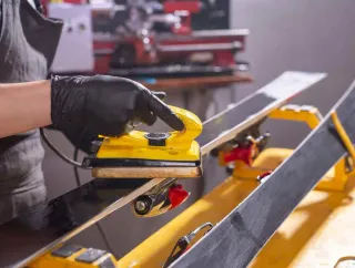 Encerado y Afilado de cantos esquí/snowboard.