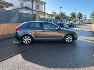 AUDI A3 1.9 TDI 105CV ATTRACTION-