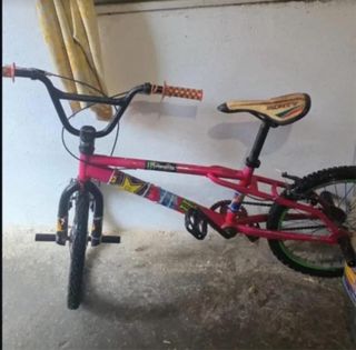 Bicicleta BMX rosa