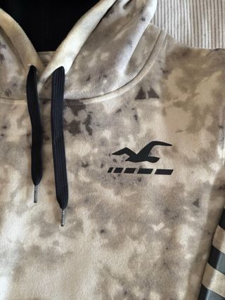 Sudadera Hollister Tie-Dye Gris y Beige