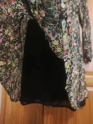 Vestido Zara floral manga larga