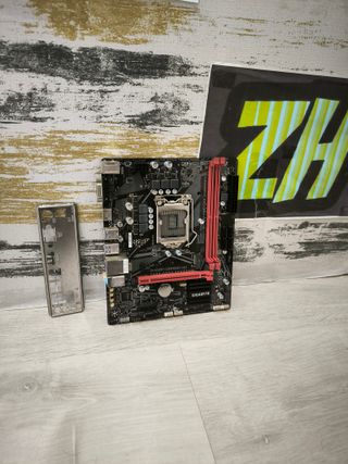 Placa Base Micro ATX GIGABYTE B460M GAMING HD