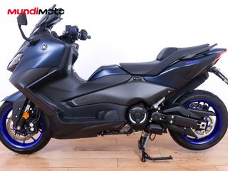 YAMAHA T-MAX 560