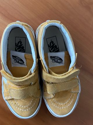 Vans amarillas talla 28 con velcro