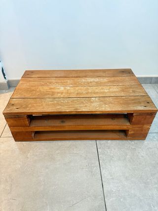 Tavolo in pallet di legno