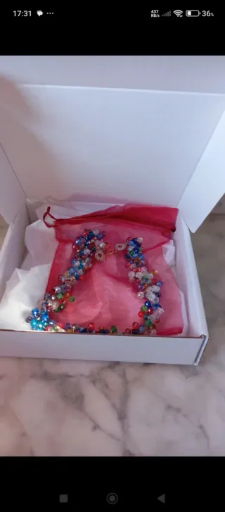 Bellissima collana corta, idea regalo con scatola
