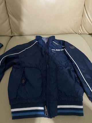 Lotto 8 giubbini bimbo