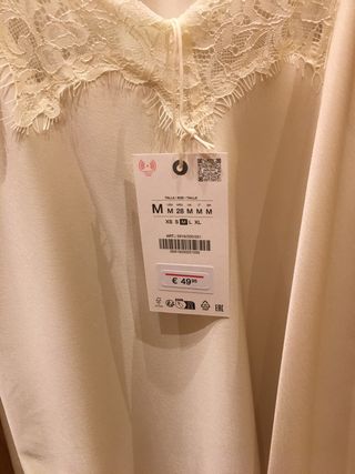 Vestido lencero Zara encaje beige nuevo sin estren