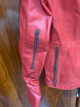 Cazadora de cuero roja mujer