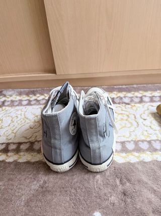 Converse grises altas