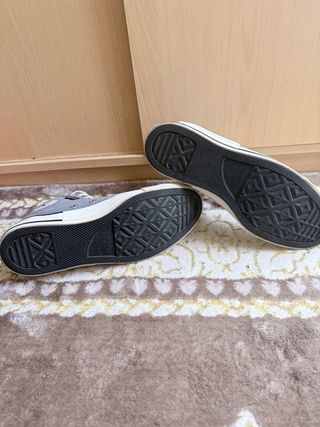 Converse grises altas